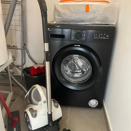 Apartmán Confortable - Parking Inclus - Proche Juan-les-pins