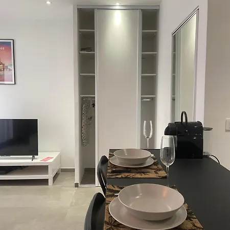 Confortable - Parking Inclus - Proche Juan-les-pins *