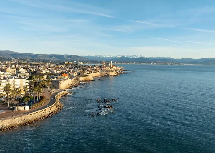 Confortable - Parking Inclus - Proche Juan-les-pins Apartman *